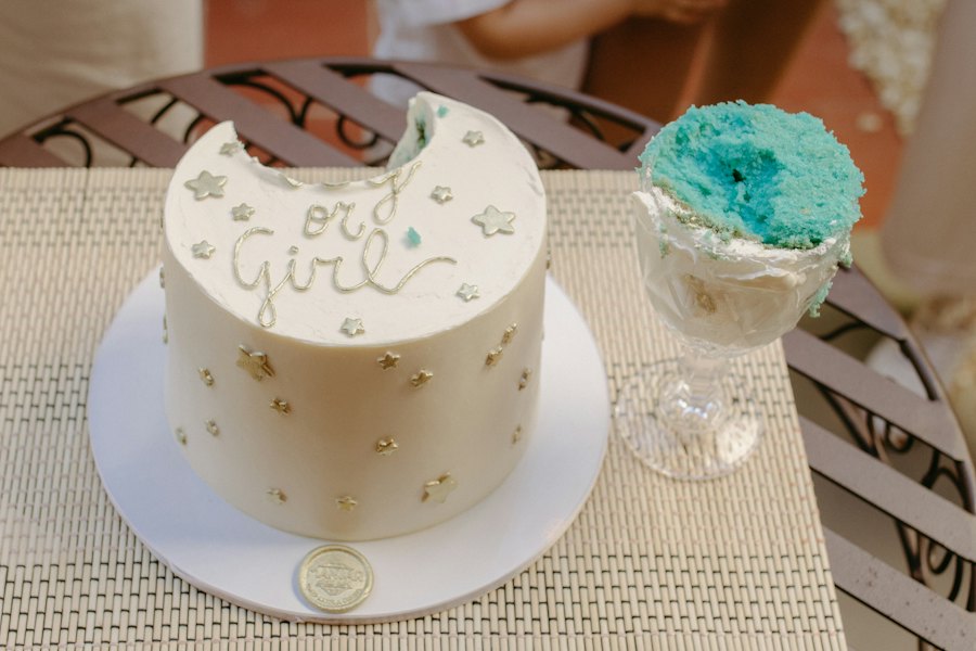 Gender reveal taart met blauwe vulling